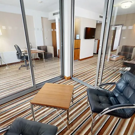 מלון Business Astrum Laus לביצה