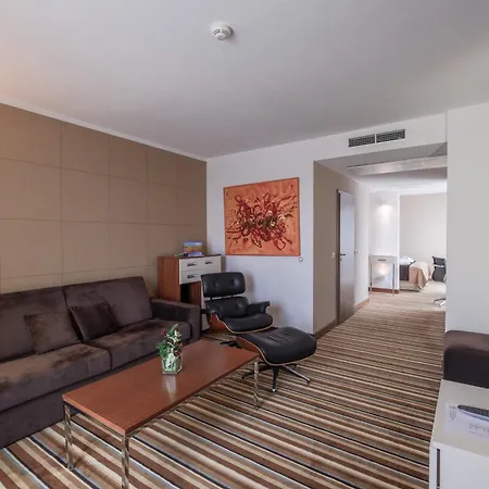 Business Astrum Laus Hotel Levice