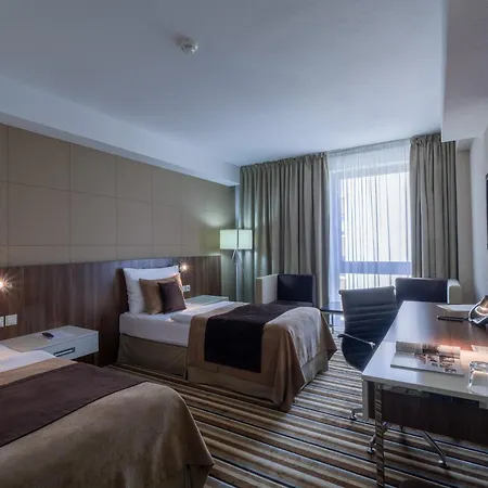 Business Astrum Laus 4* Levice