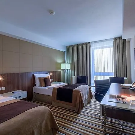 Hotel Business Astrum Laus Levice