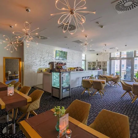 Hotel Business Astrum Laus Levice