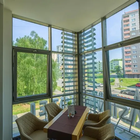 Business Astrum Laus לביצה